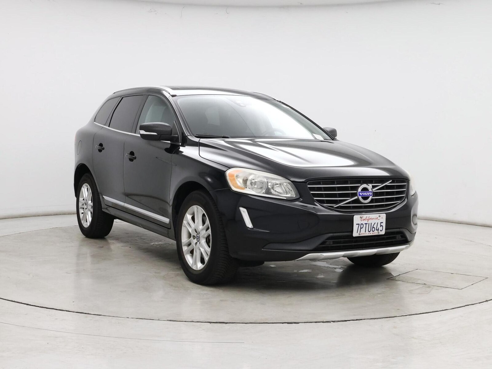 volvo xc60 2015 YV4612RK2F2722975 image volvo xc60 2015 YV4612RK2F2722975 image