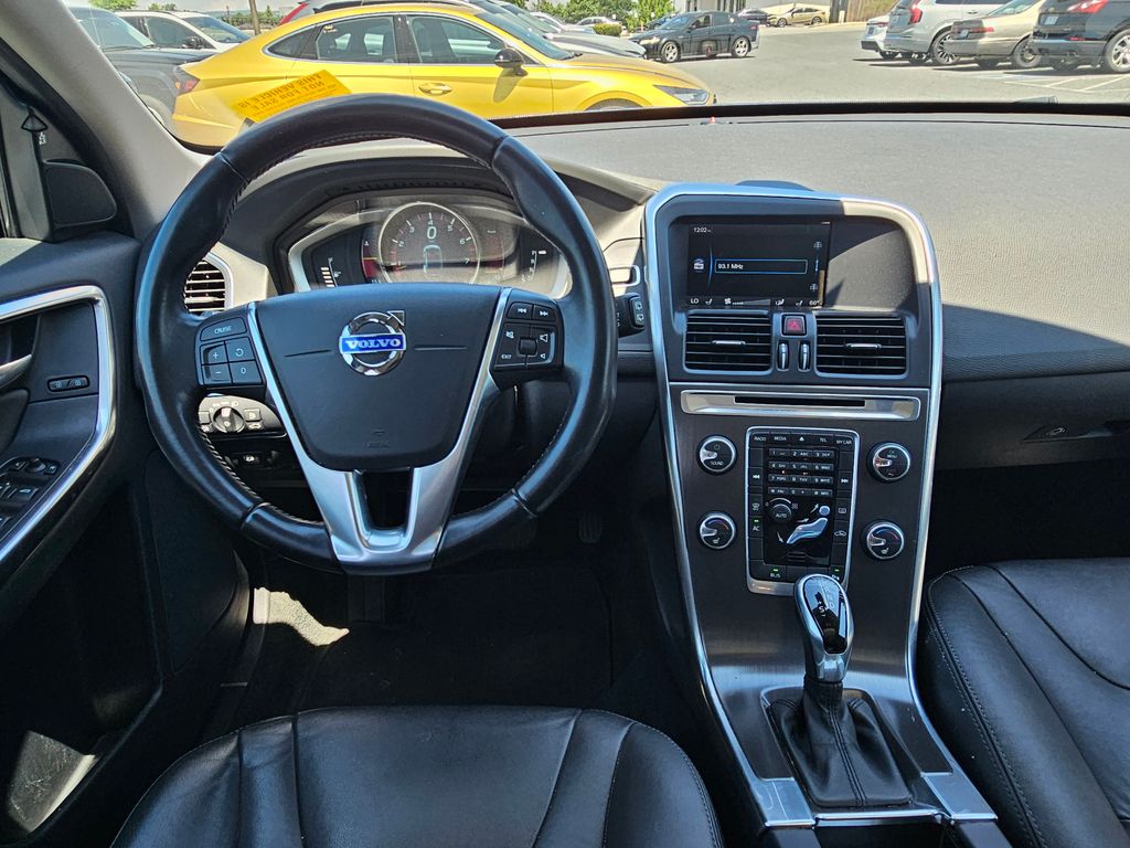 volvo xc60 2015 YV4952RB4F2579125 image volvo xc60 2015 YV4952RB4F2579125 image