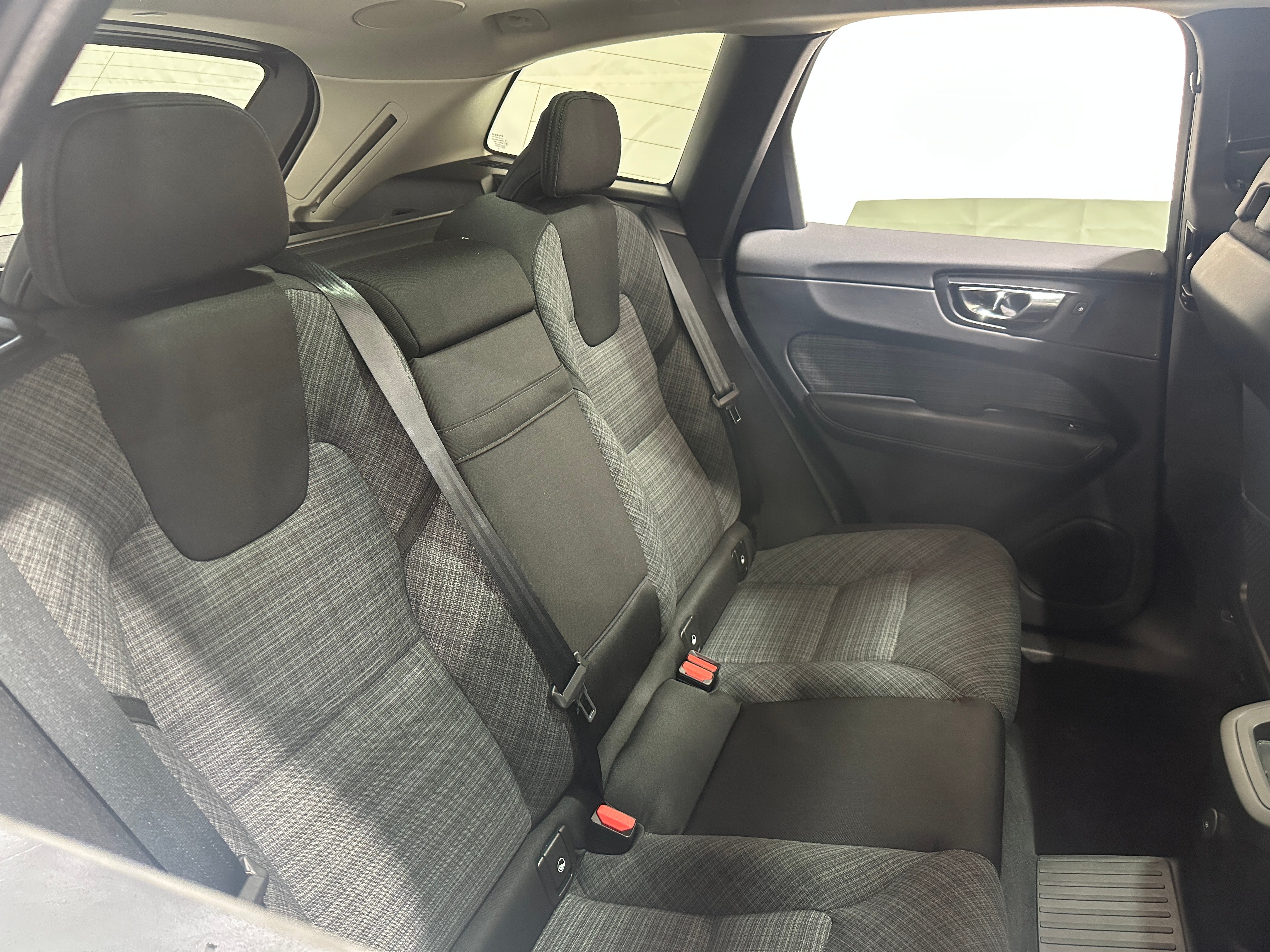 volvo xc60 2022 YV4H60DZ8N1049794 image volvo xc60 2022 YV4H60DZ8N1049794 image