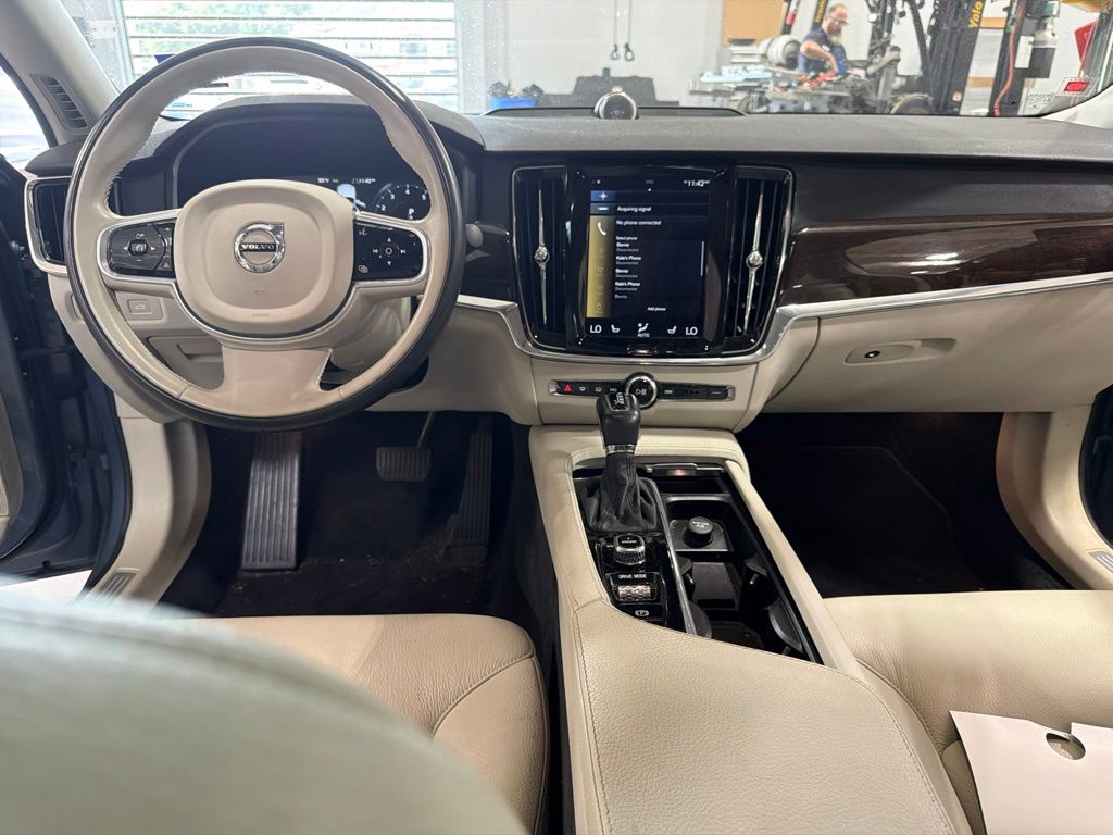 volvo s90 2017 YV1A22MK9H1014081 image volvo s90 2017 YV1A22MK9H1014081 image