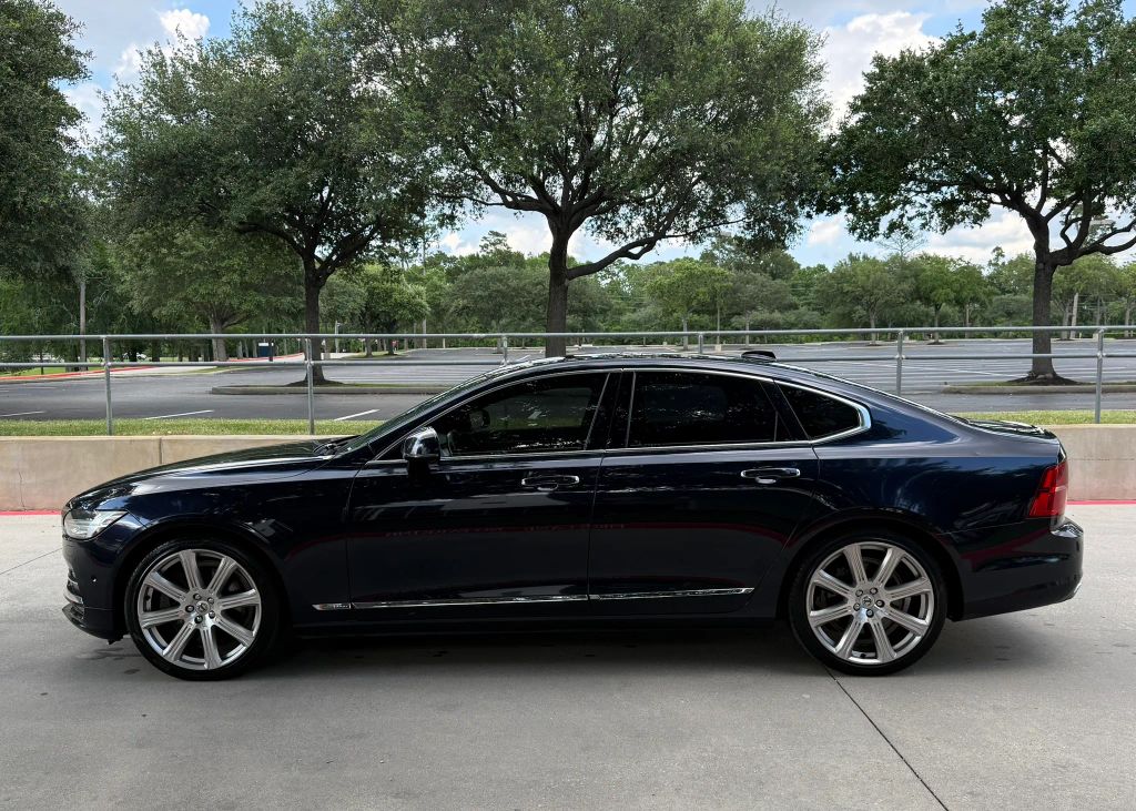 volvo s90 2017 YV1A22MLXH1008671 image volvo s90 2017 YV1A22MLXH1008671 image