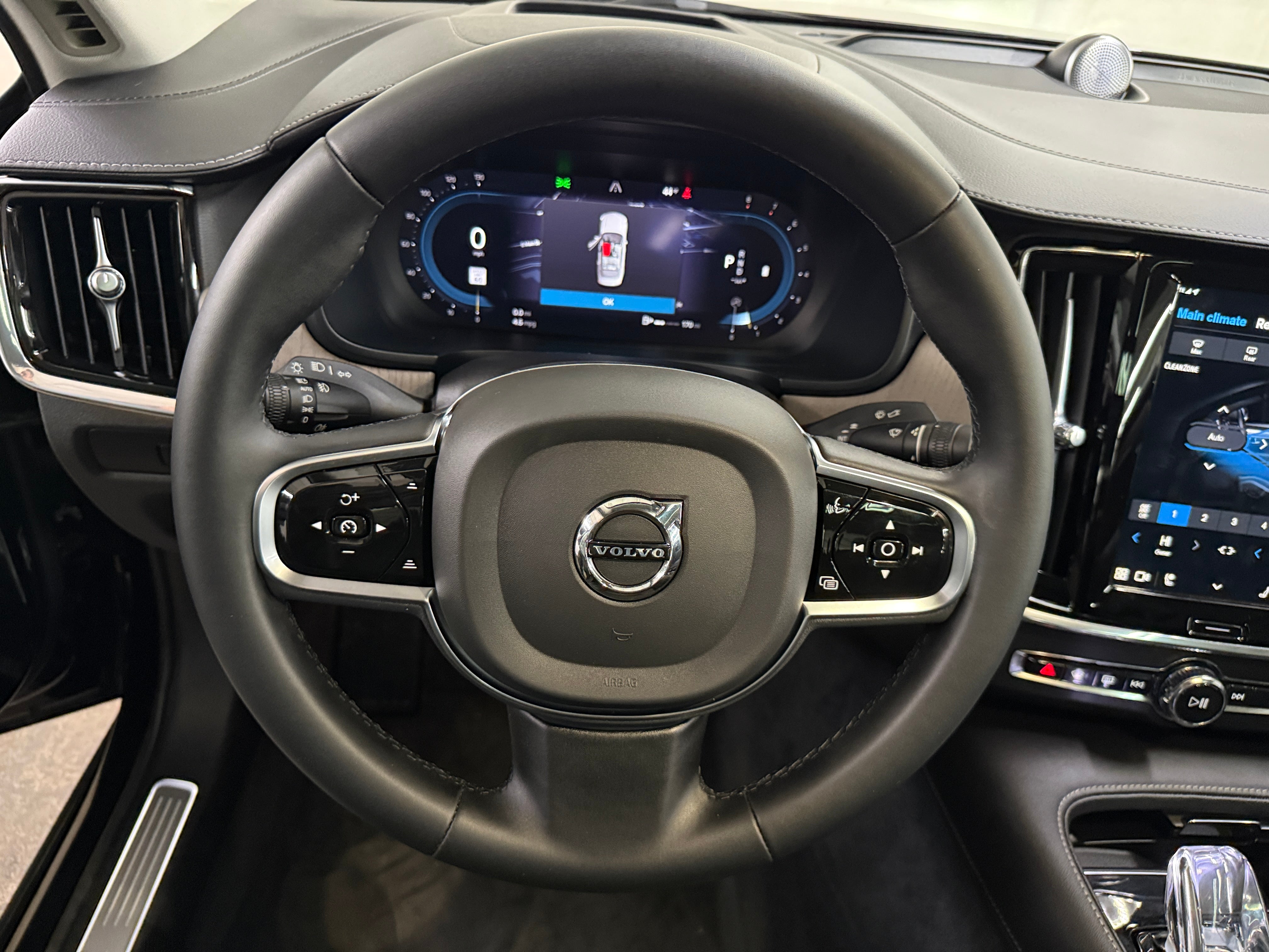 volvo s90 2024 LVY062MF7RP410140 image volvo s90 2024 LVY062MF7RP410140 image