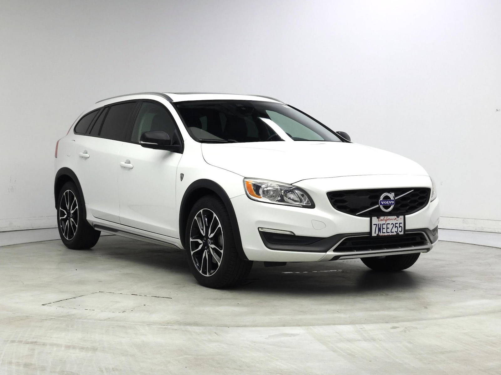 volvo v60 2016 YV4612HK8G1005733 image volvo v60 2016 YV4612HK8G1005733 image