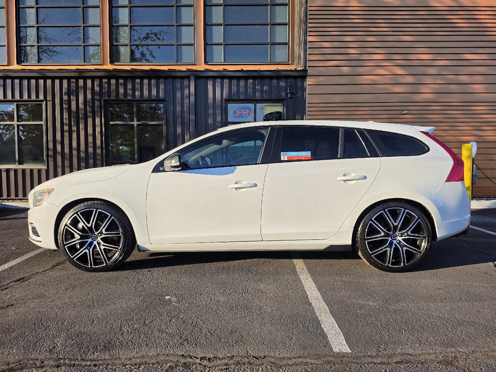 volvo v60 2018 YV1A0MSW1J2387624 image volvo v60 2018 YV1A0MSW1J2387624 image