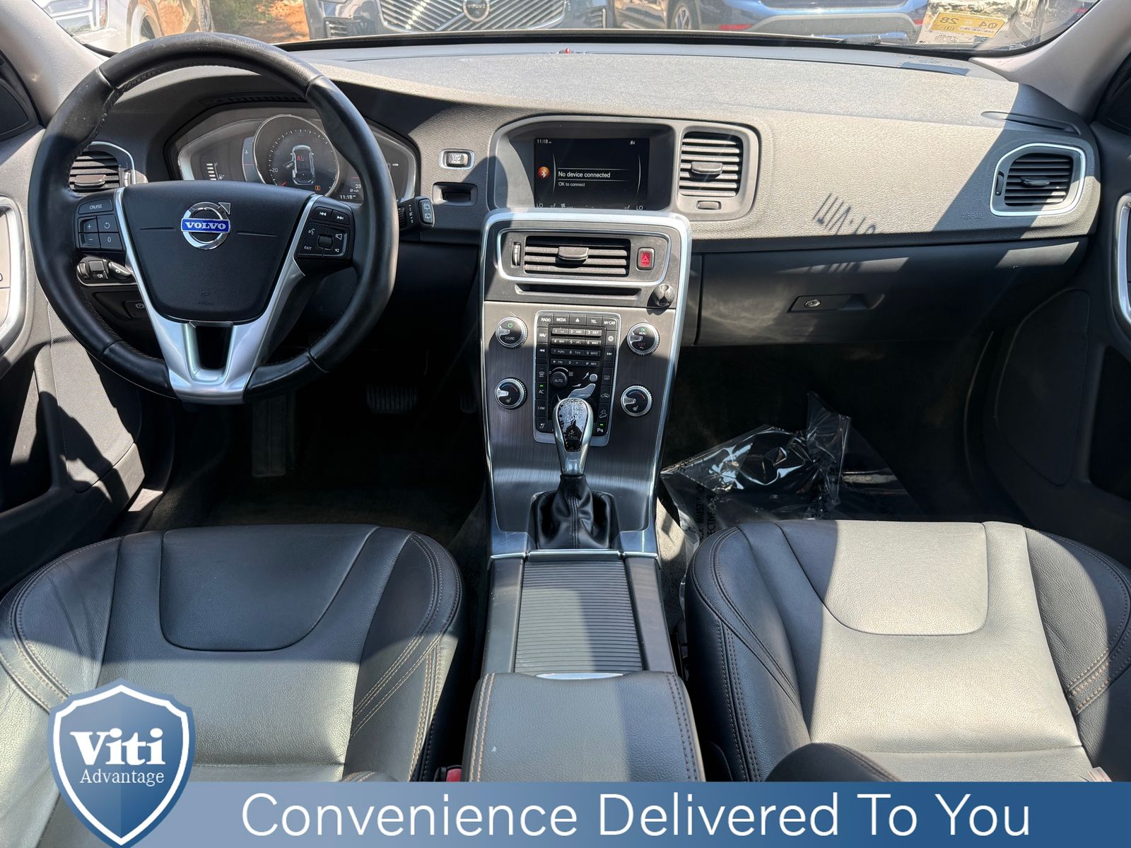 volvo v60 2015 YV4612HK3F1000583 image volvo v60 2015 YV4612HK3F1000583 image