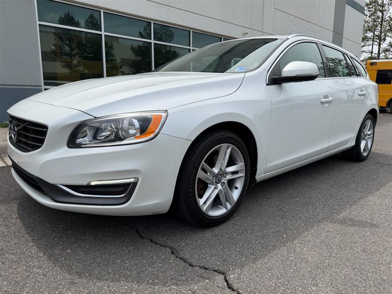 volvo v60 2015 YV140MEB2F1207750 image volvo v60 2015 YV140MEB2F1207750 image
