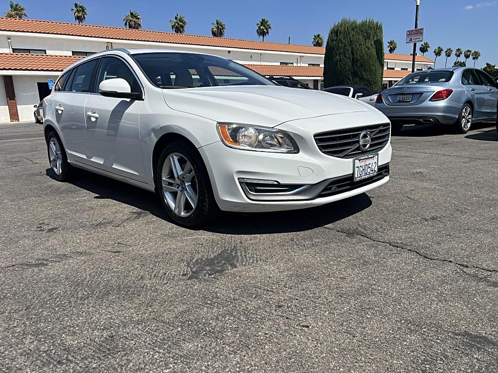 volvo v60 2015 YV126MEB9F1203605 image volvo v60 2015 YV126MEB9F1203605 image