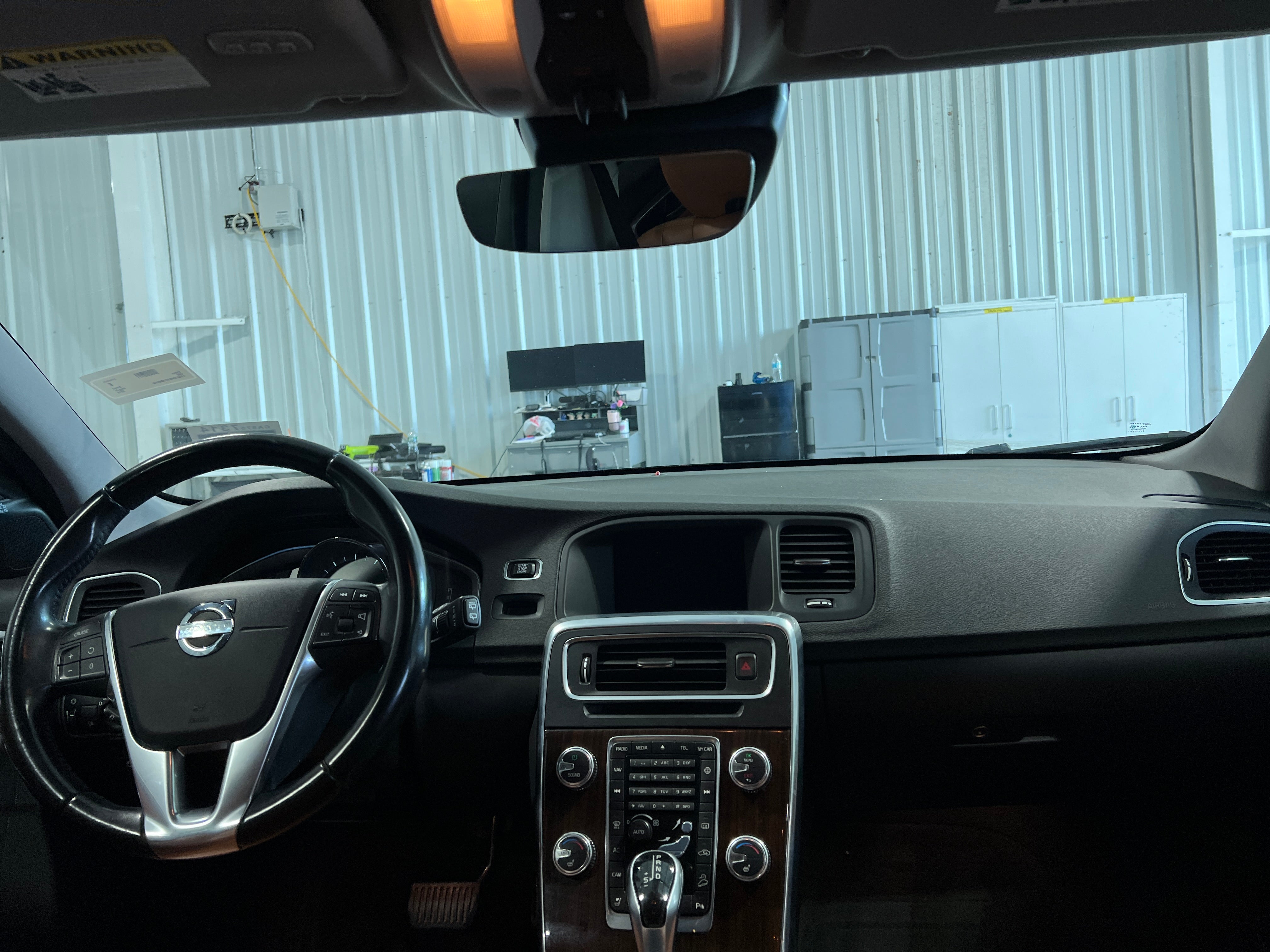 volvo v60 2015 YV4612HKXF1000144 image volvo v60 2015 YV4612HKXF1000144 image