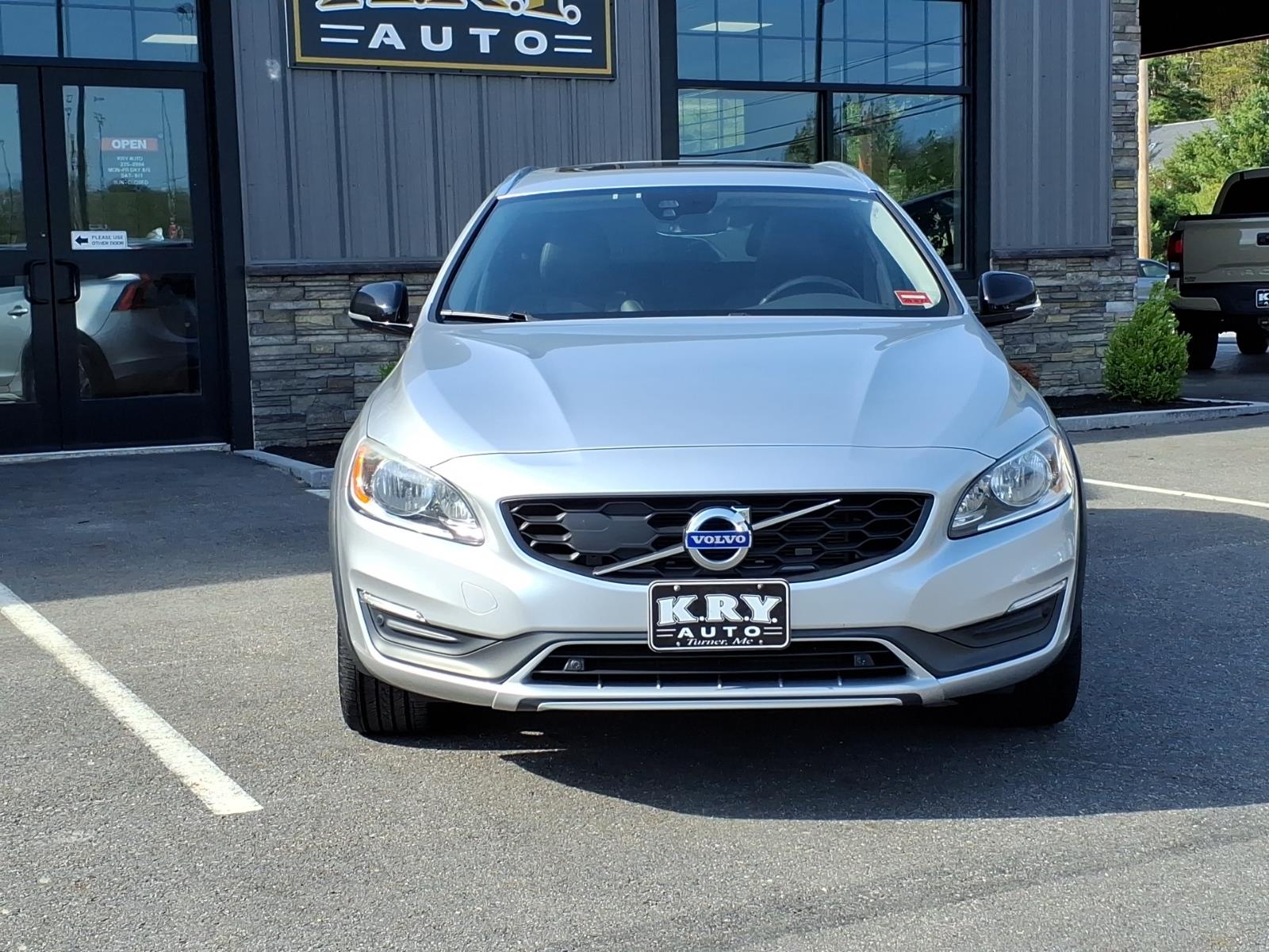 volvo v60 2015 YV4612HK7F1000098 image volvo v60 2015 YV4612HK7F1000098 image