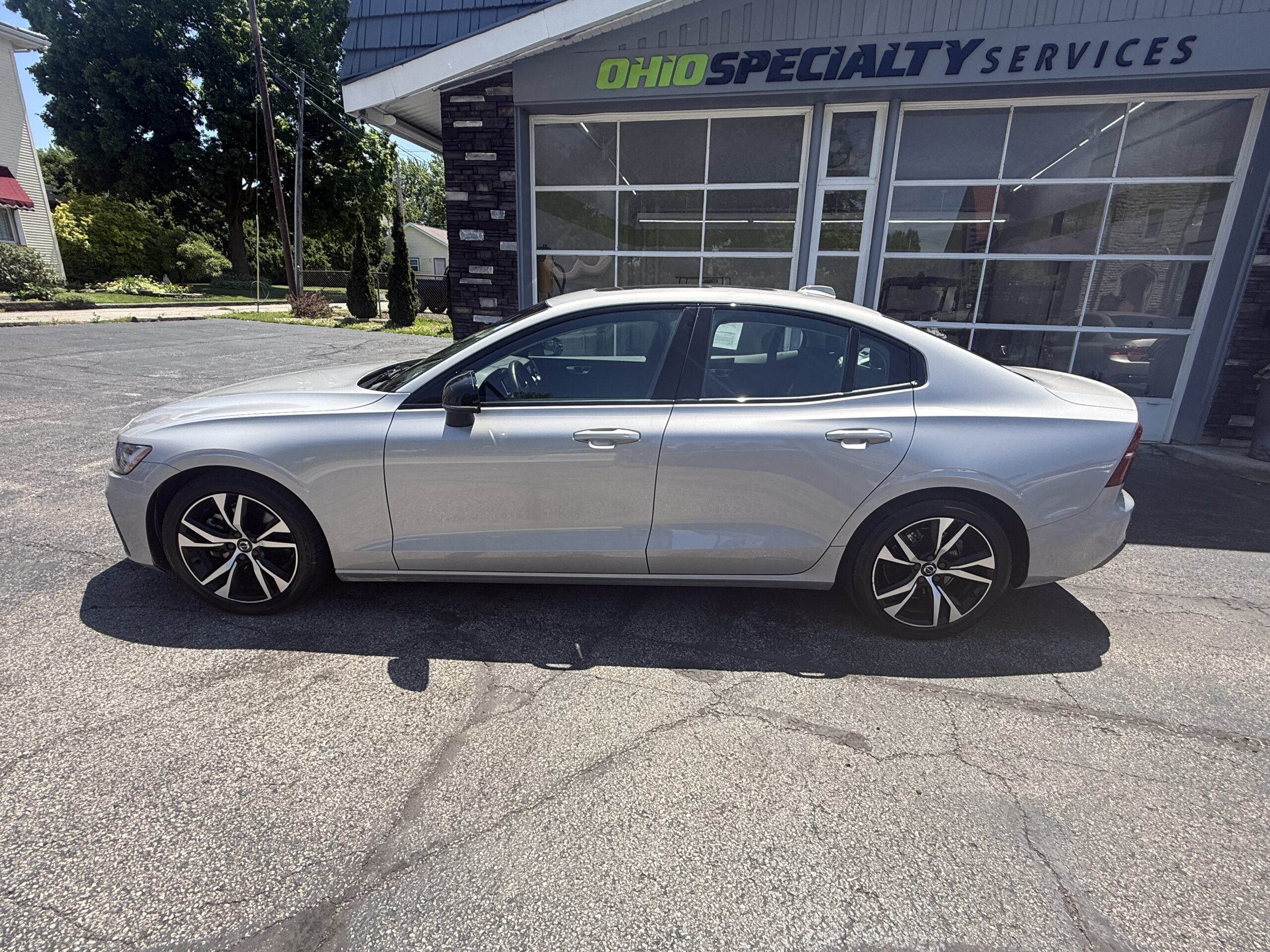 volvo s60 2023 7JRL12TV6PG239830 image volvo s60 2023 7JRL12TV6PG239830 image