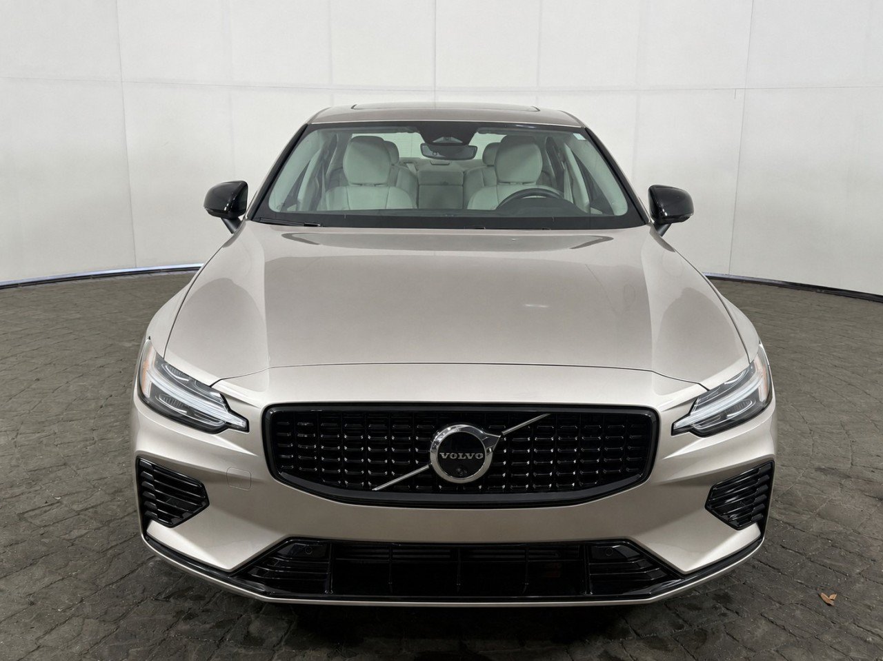 volvo s60 2023 7JRH60FL0PG231910 image volvo s60 2023 7JRH60FL0PG231910 image