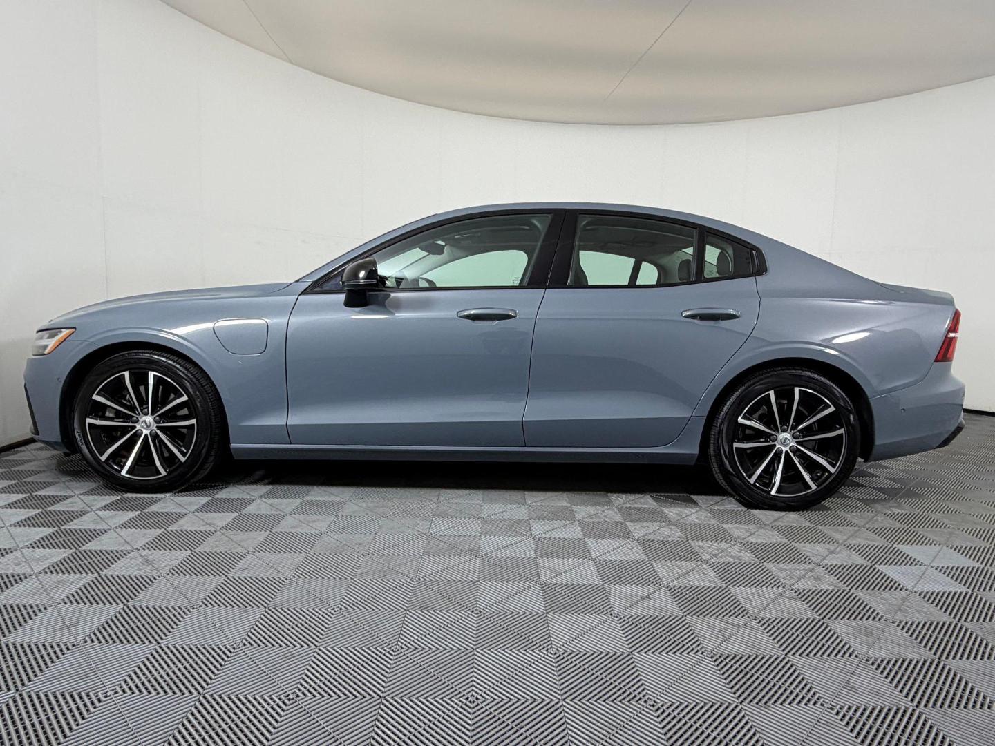 volvo s60 2023 7JRH60FL2PG239894 image volvo s60 2023 7JRH60FL2PG239894 image