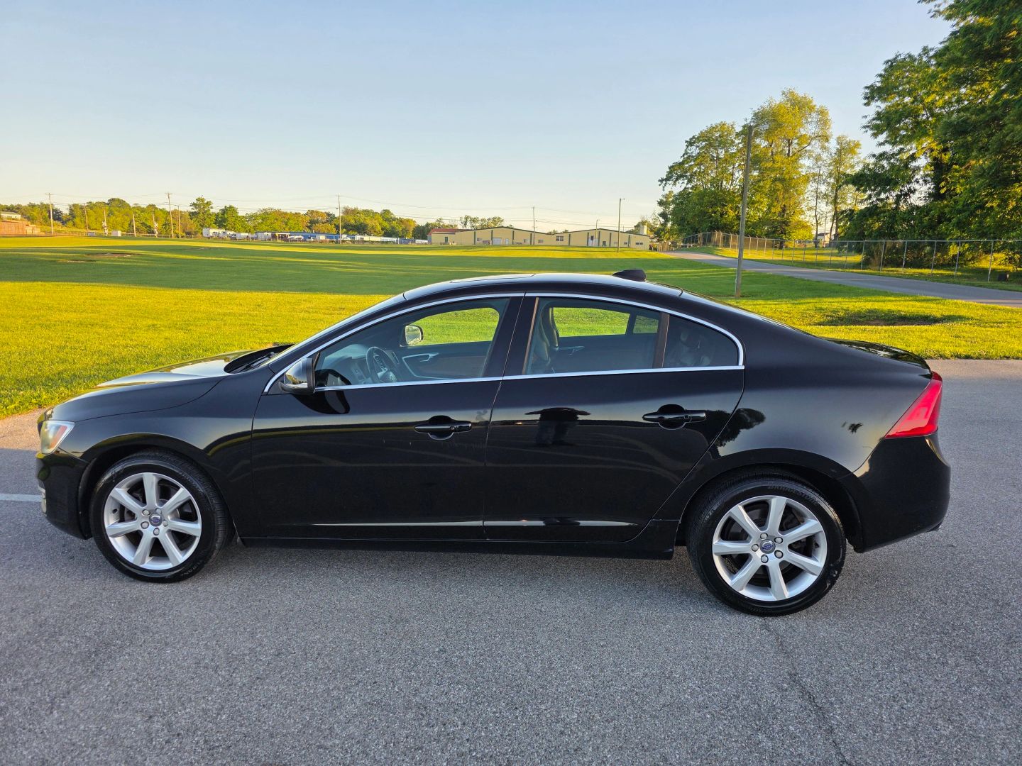 volvo s60 2016 YV126MFK7G2411881 image volvo s60 2016 YV126MFK7G2411881 image