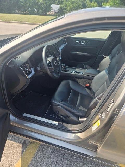 volvo s60 2019 7JRA22TK3KG005745 image volvo s60 2019 7JRA22TK3KG005745 image