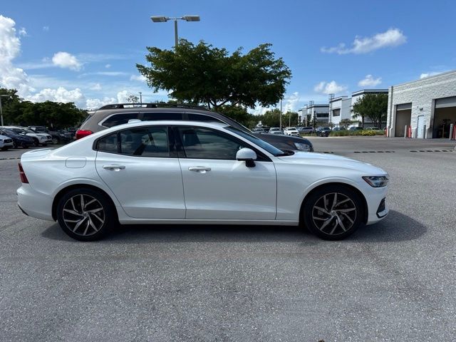 volvo s60 2019 7JR102FK7KG017947 image volvo s60 2019 7JR102FK7KG017947 image