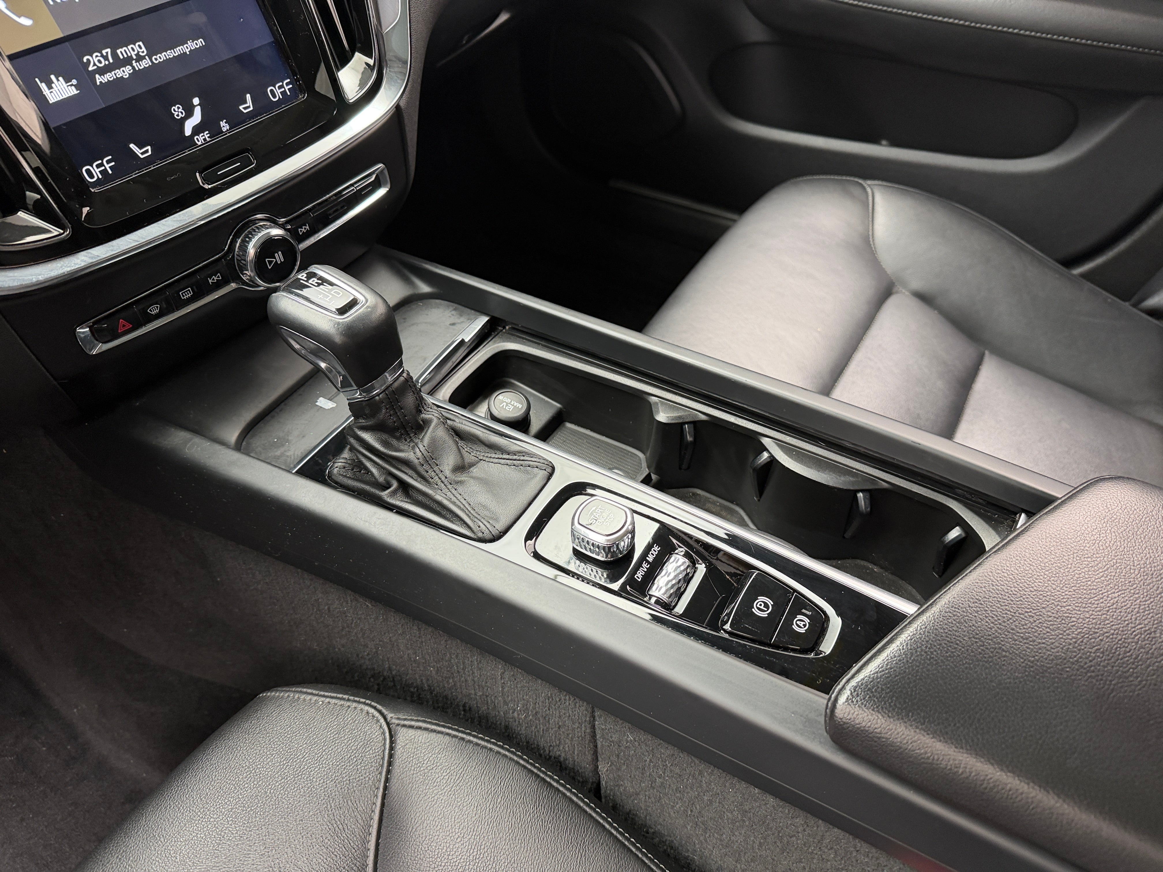 volvo s60 2019 7JR102FKXKG000964 image volvo s60 2019 7JR102FKXKG000964 image