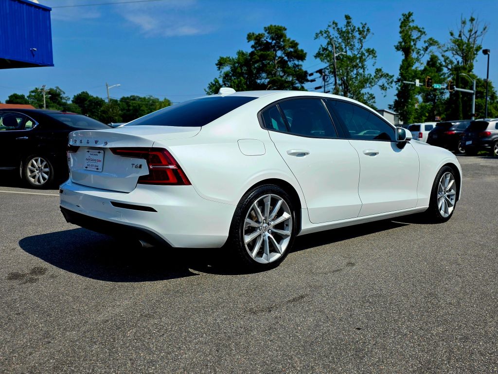 volvo s60 2021 7JRA22TK9MG093431 image volvo s60 2021 7JRA22TK9MG093431 image
