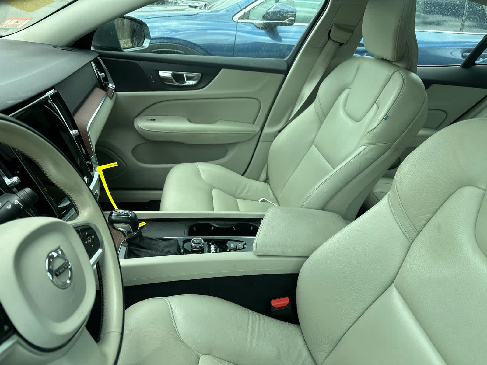 volvo s60 2021 7JR102FKXMG095836 image volvo s60 2021 7JR102FKXMG095836 image