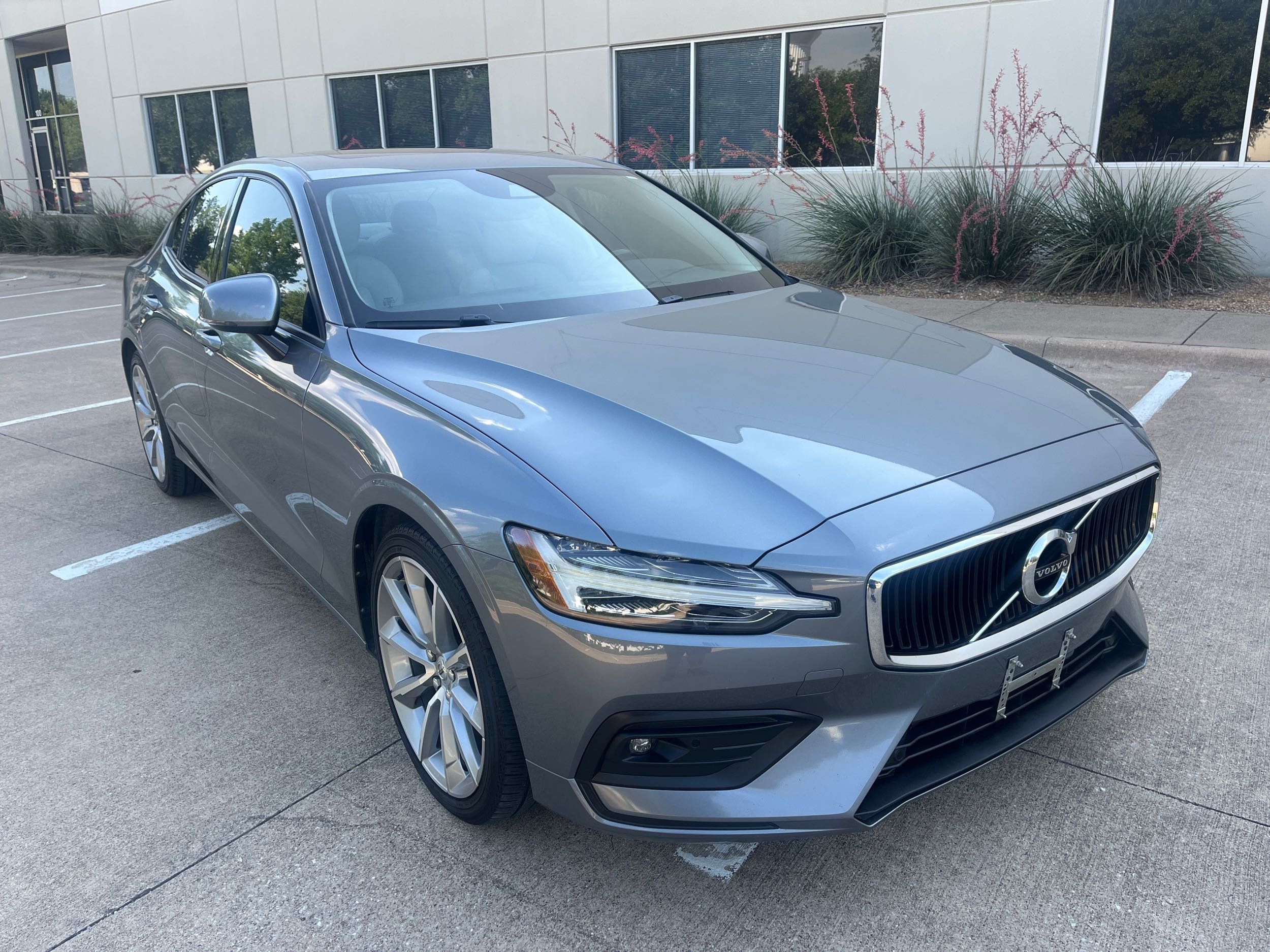volvo s60 2021 7JR102FK8MG080347 image volvo s60 2021 7JR102FK8MG080347 image