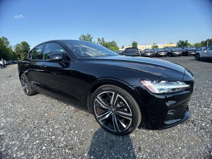 volvo s60 2021 7JR102FM7MG095696 image volvo s60 2021 7JR102FM7MG095696 image