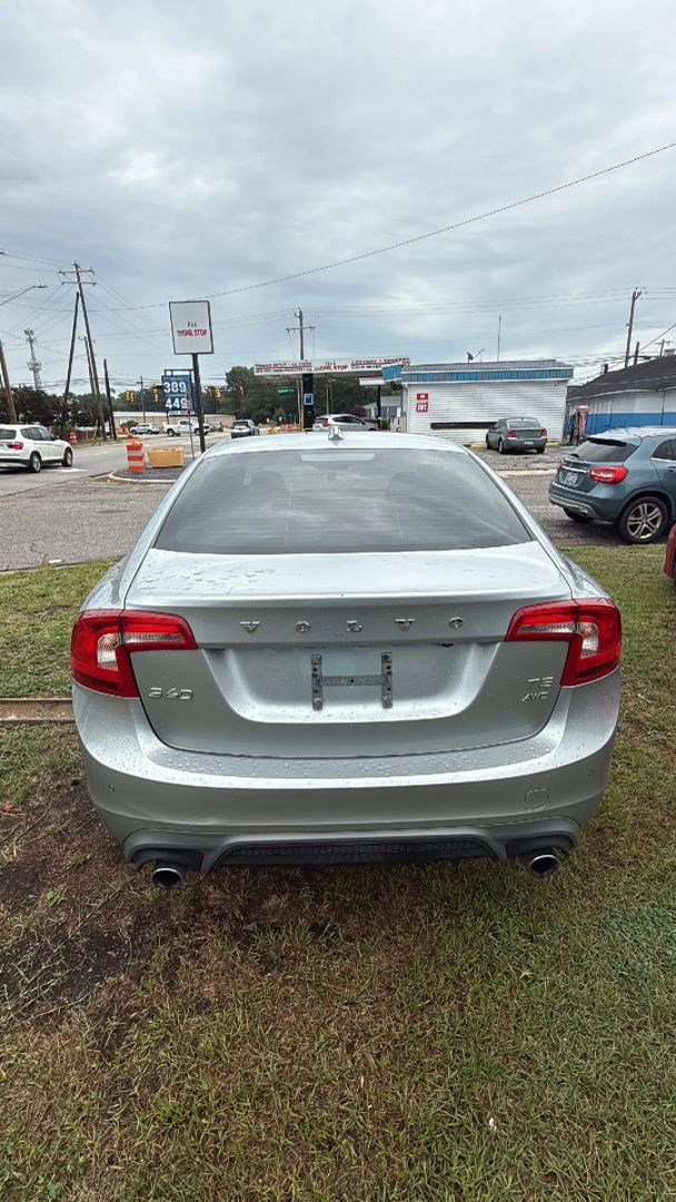 volvo s60 2017 YV140MTLXH2433527 image volvo s60 2017 YV140MTLXH2433527 image