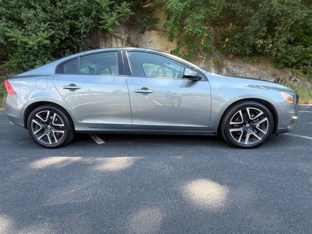 volvo s60 2017 YV140MTL6H2425215 image volvo s60 2017 YV140MTL6H2425215 image