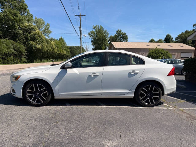 volvo s60 2017 YV126MFL4H2422850 image volvo s60 2017 YV126MFL4H2422850 image