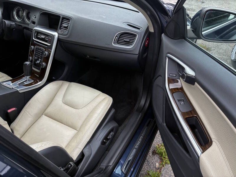 volvo s60 2012 YV1902FH0C2139032 image volvo s60 2012 YV1902FH0C2139032 image
