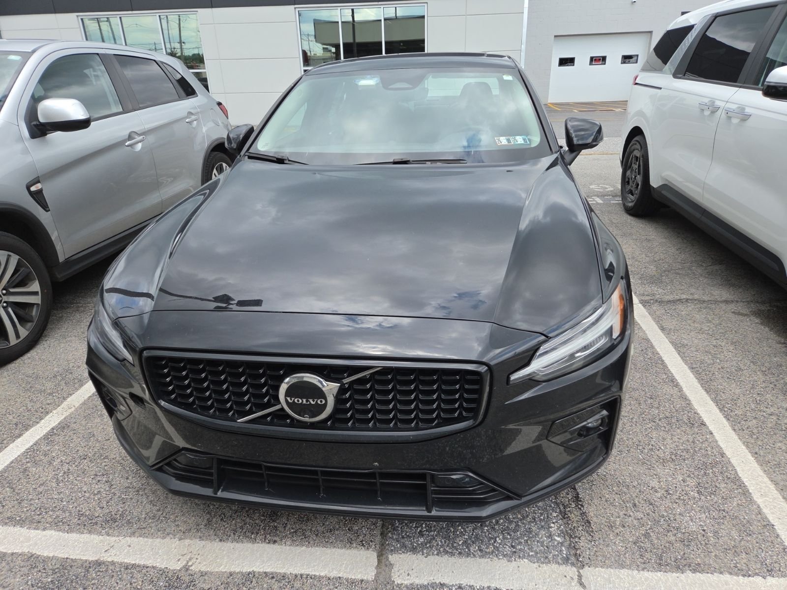 volvo s60 2024 7JRL12TM1RG323791 image volvo s60 2024 7JRL12TM1RG323791 image