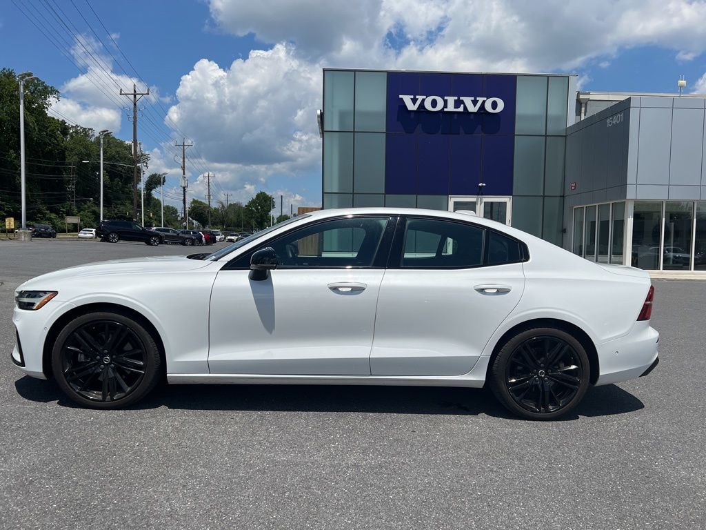 volvo s60 2024 7JRL12FH6RG289331 image volvo s60 2024 7JRL12FH6RG289331 image
