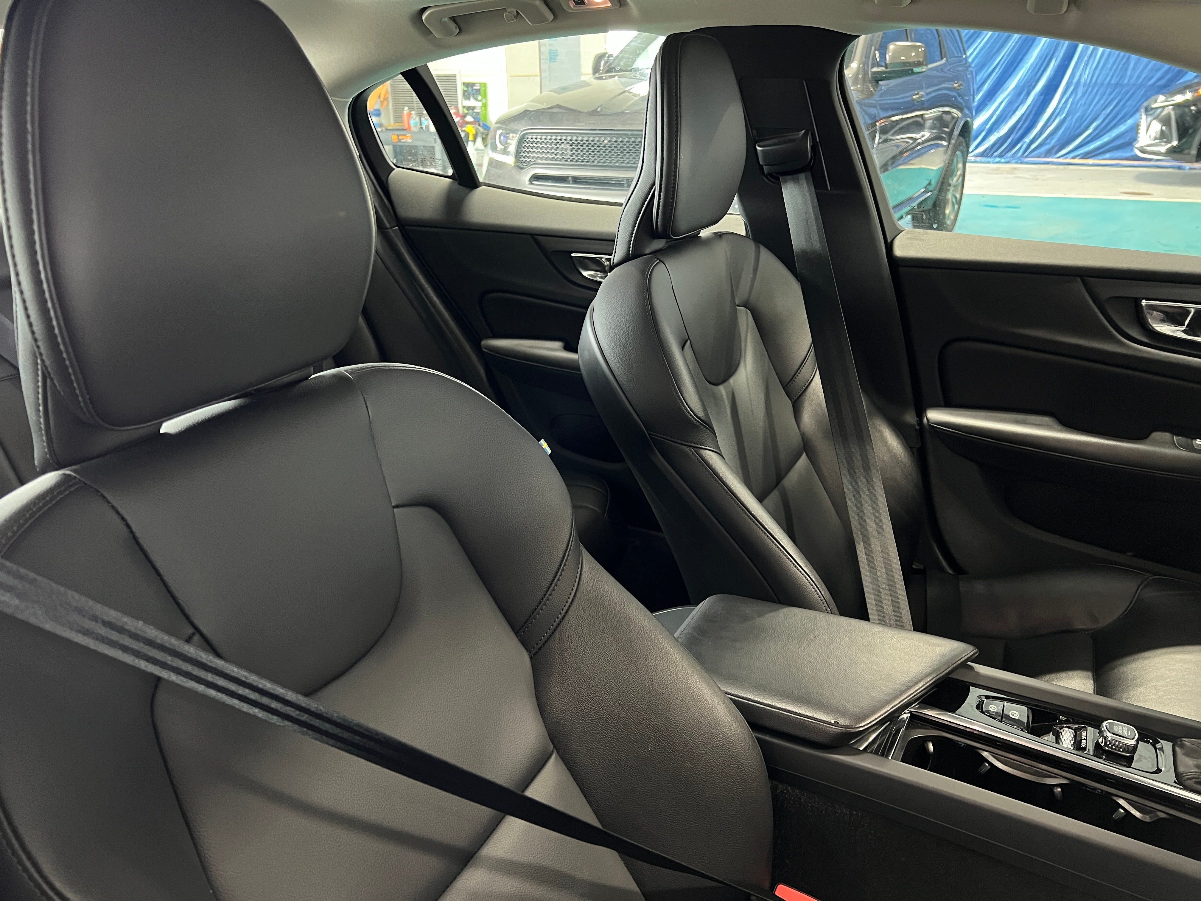 volvo s60 2020 7JRA22TK7LG045540 image volvo s60 2020 7JRA22TK7LG045540 image