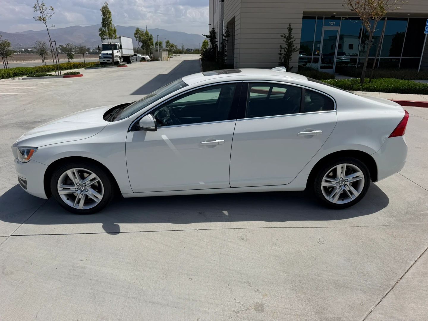 volvo s60 2015 YV126MFK0F2354194 image volvo s60 2015 YV126MFK0F2354194 image