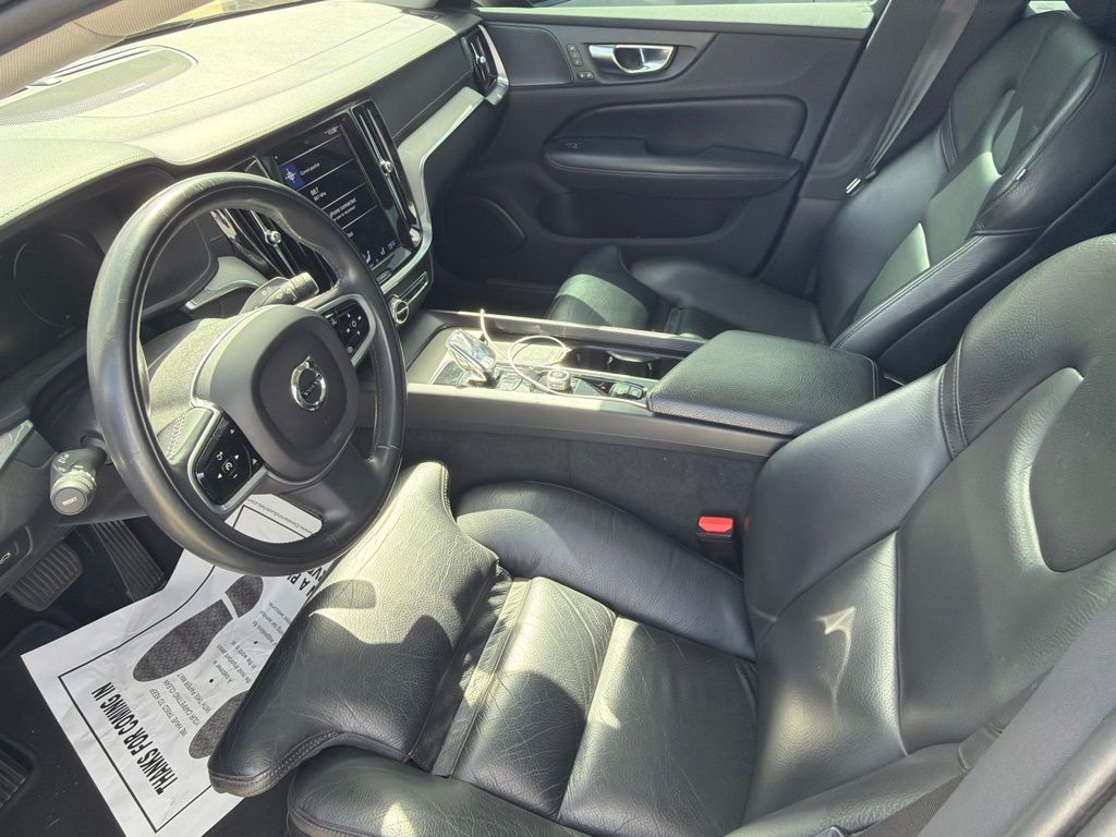 volvo s60 2022 7JRL12TL5NG156014 image volvo s60 2022 7JRL12TL5NG156014 image