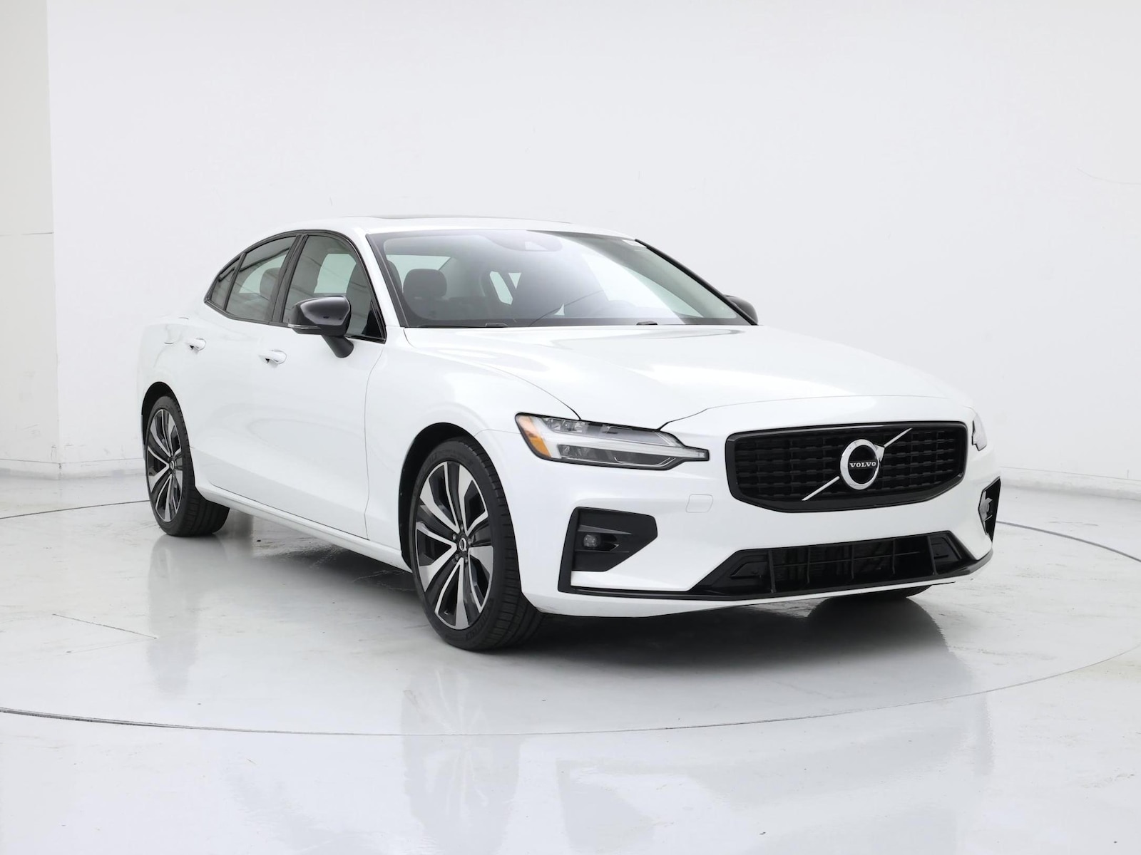volvo s60 2022 7JRL12FZ7NG157682 image volvo s60 2022 7JRL12FZ7NG157682 image