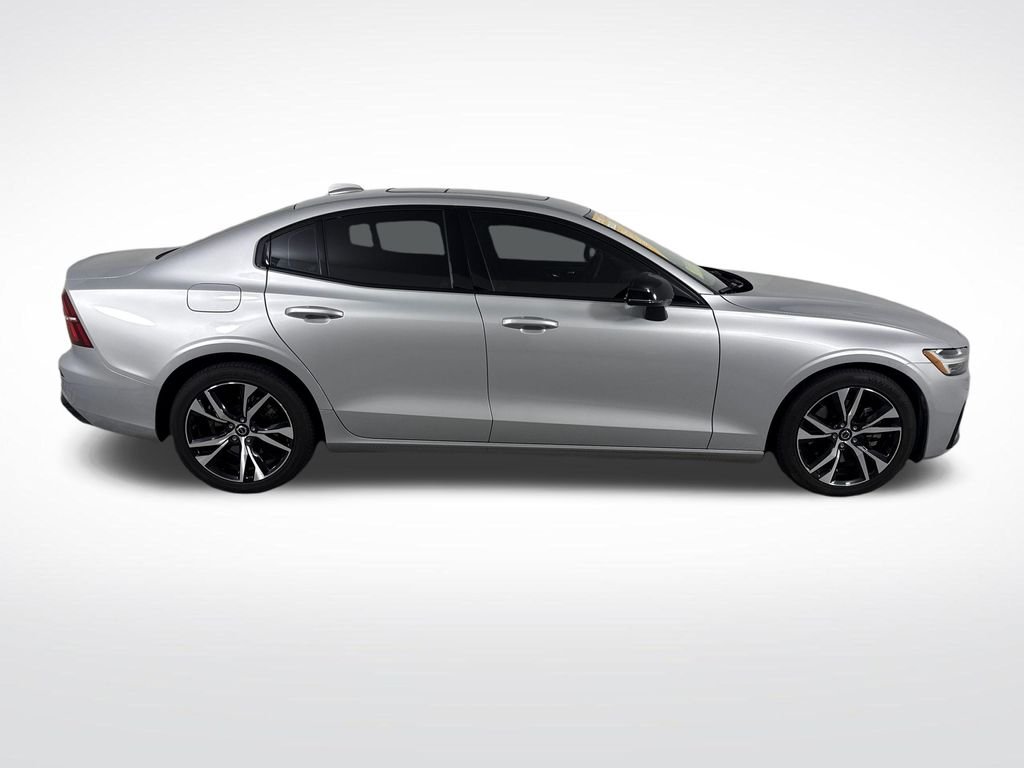 volvo s60 2025 7JRL12FJ8SG362353 image volvo s60 2025 7JRL12FJ8SG362353 image