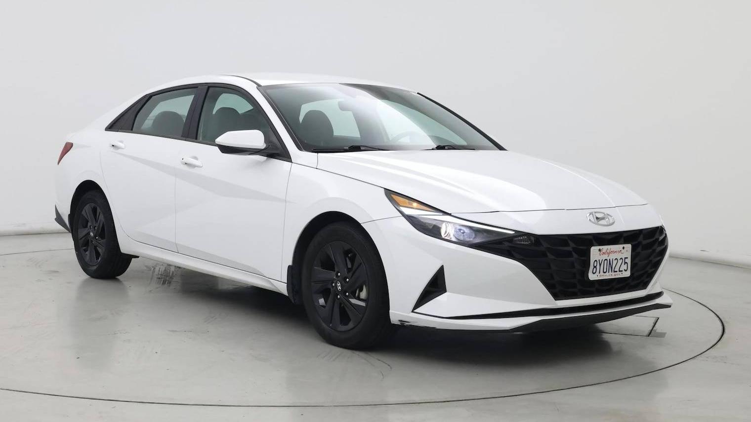 HYUNDAI ELANTRA 2022 5NPLM4AG1NH063493 image HYUNDAI ELANTRA 2022 5NPLM4AG1NH063493 image