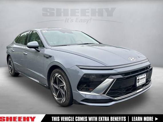 HYUNDAI SONATA 2024 KMHL14JA0RA351468 image