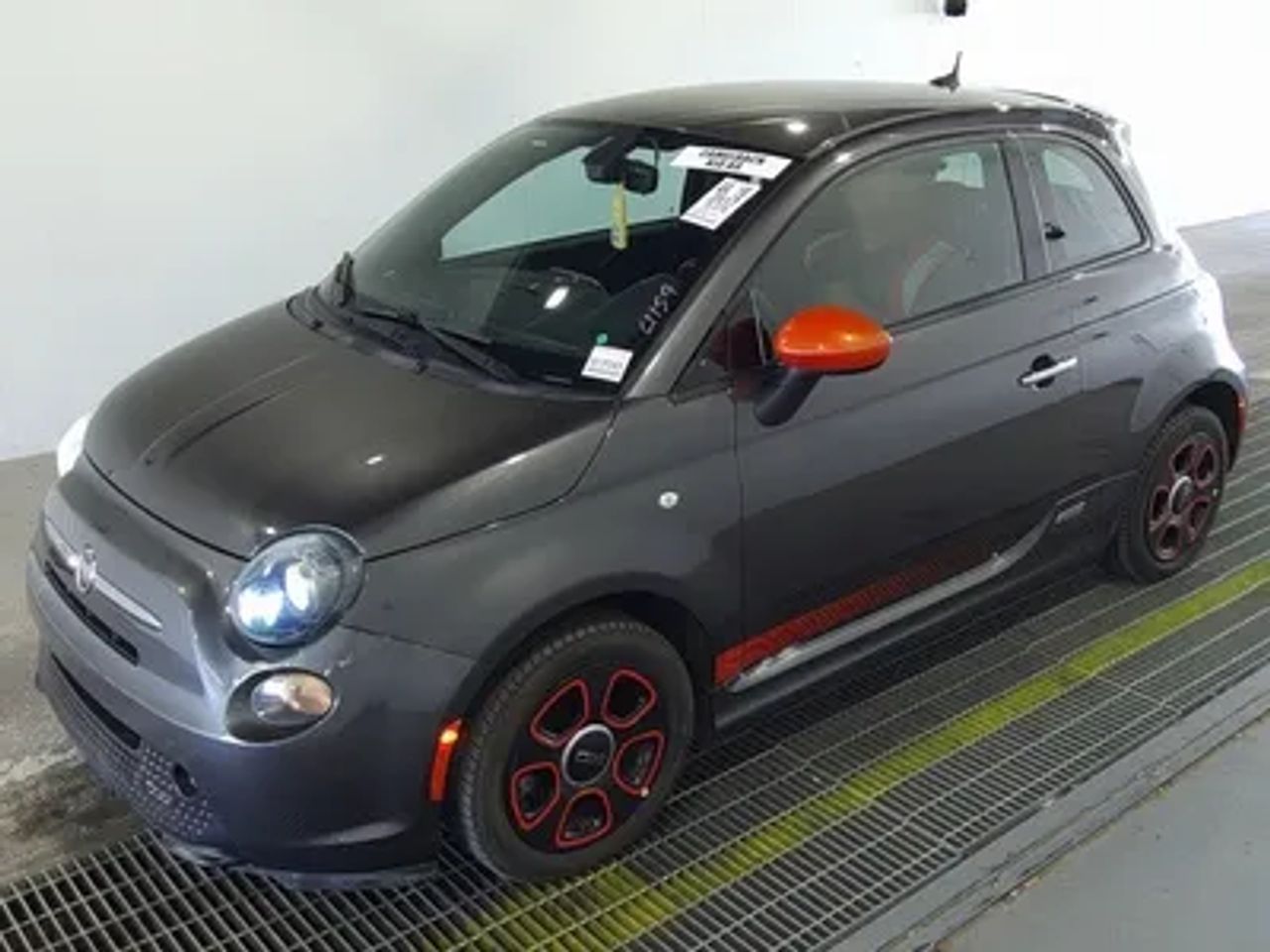 fiat 500e 2017 3C3CFFGE3HT575888 image fiat 500e 2017 3C3CFFGE3HT575888 image