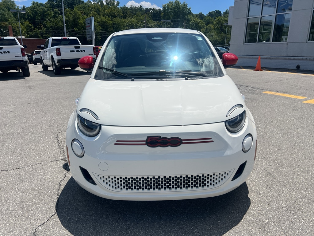 fiat 500e 2024 ZFAFFAA44RX216171 image fiat 500e 2024 ZFAFFAA44RX216171 image