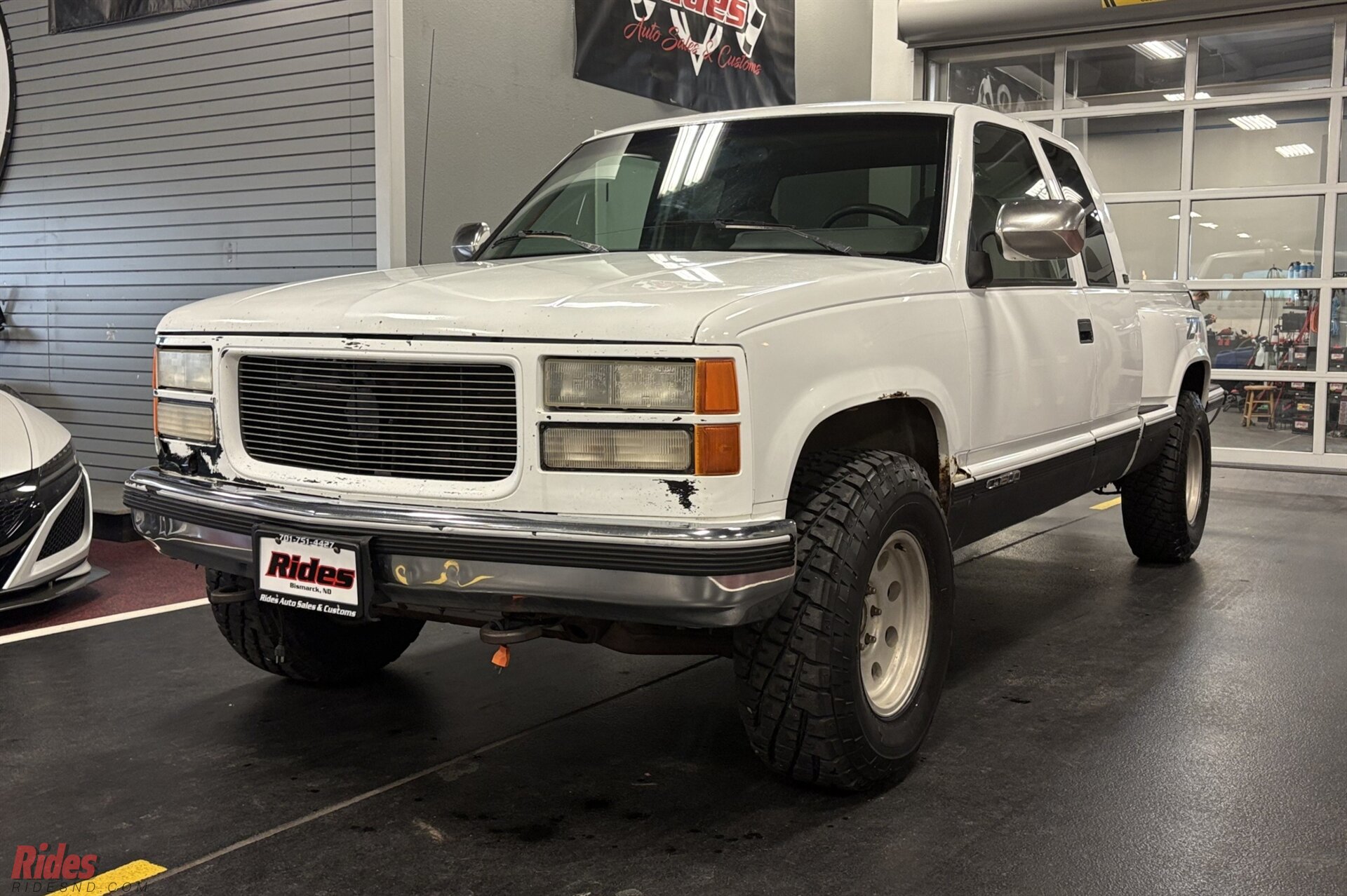 gmc sierra 1994 2GTEK19K5R1572273 image gmc sierra 1994 2GTEK19K5R1572273 image