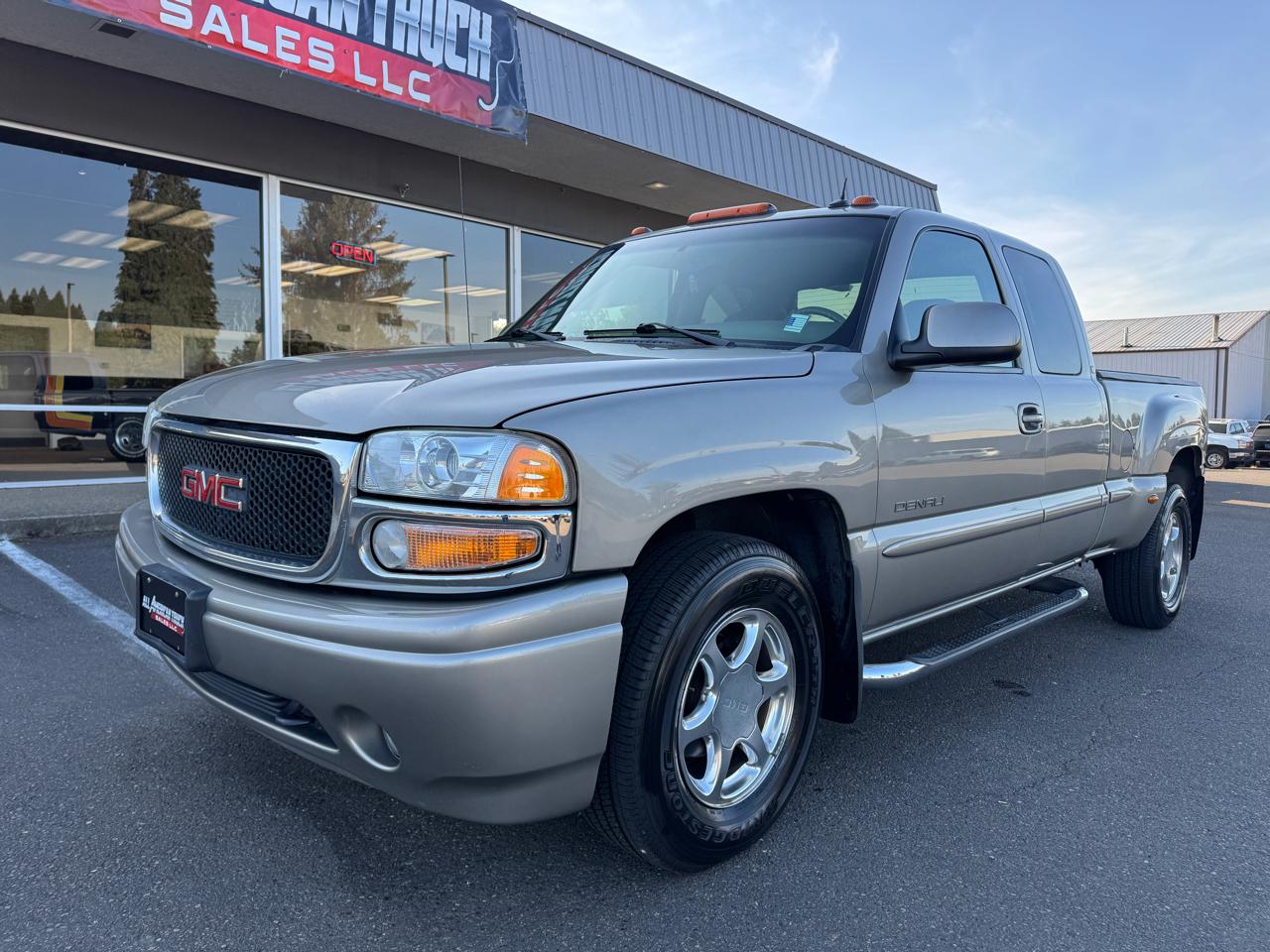 gmc sierra 2002 2GTFK69U821385652 image gmc sierra 2002 2GTFK69U821385652 image