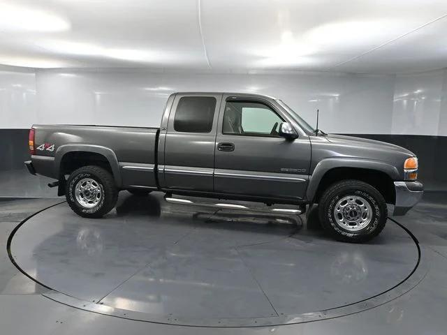 gmc sierra 2000 1GTGK29U1YE320789 image gmc sierra 2000 1GTGK29U1YE320789 image