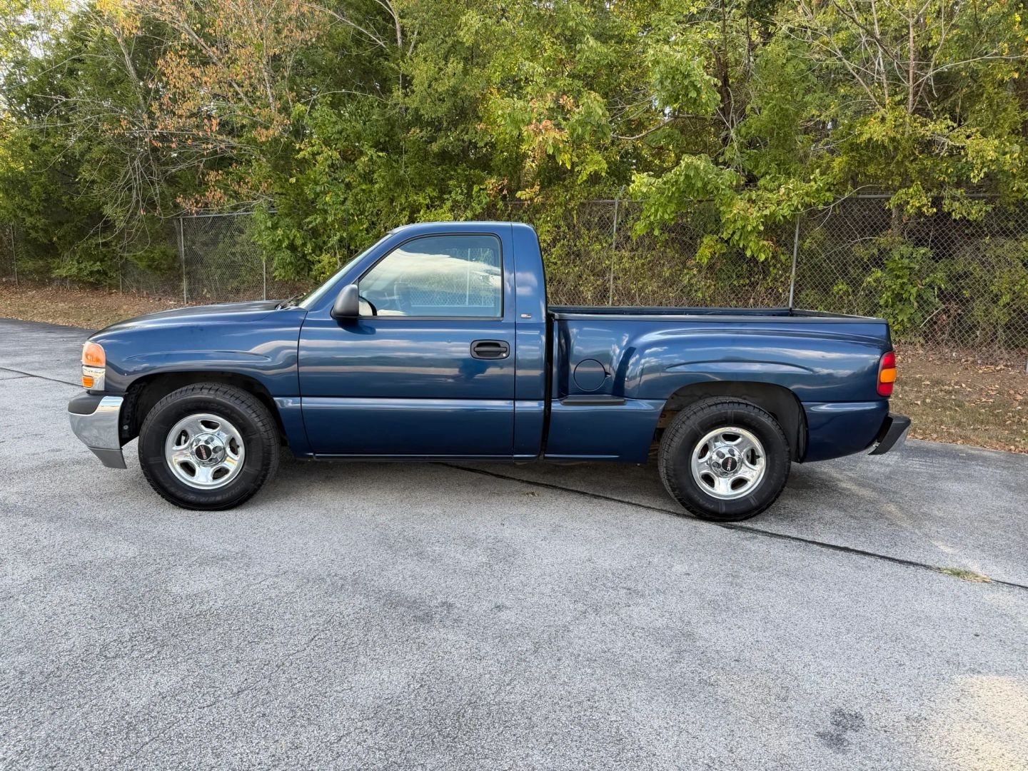 gmc sierra 2000 1GTEC14W3YZ351171 image gmc sierra 2000 1GTEC14W3YZ351171 image