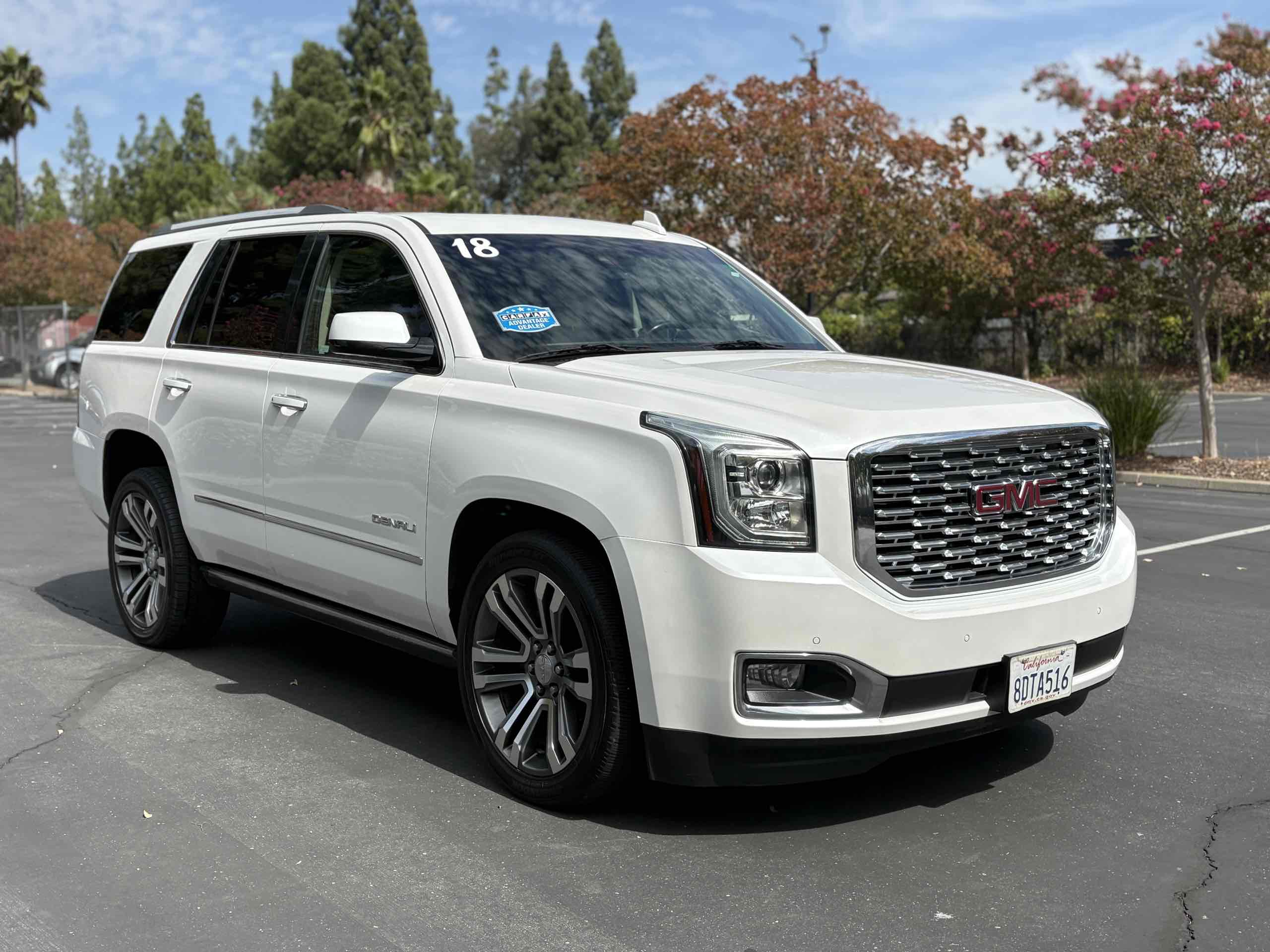 gmc yukon 2018 1GKS2CKJ3JR270433 image