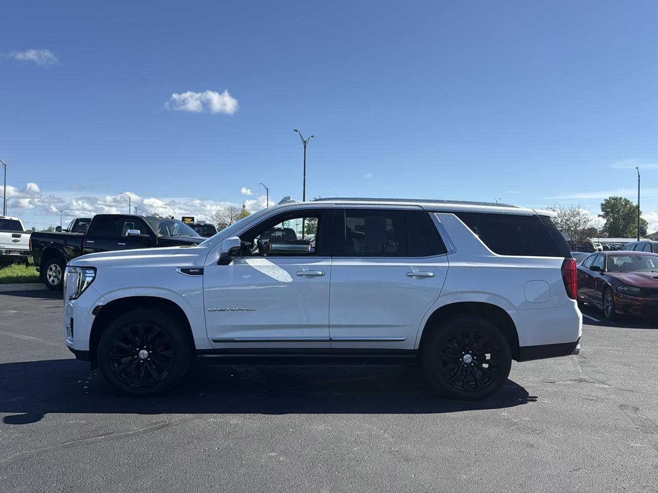 gmc yukon 2021 1GKS2DKL8MR135752 image gmc yukon 2021 1GKS2DKL8MR135752 image