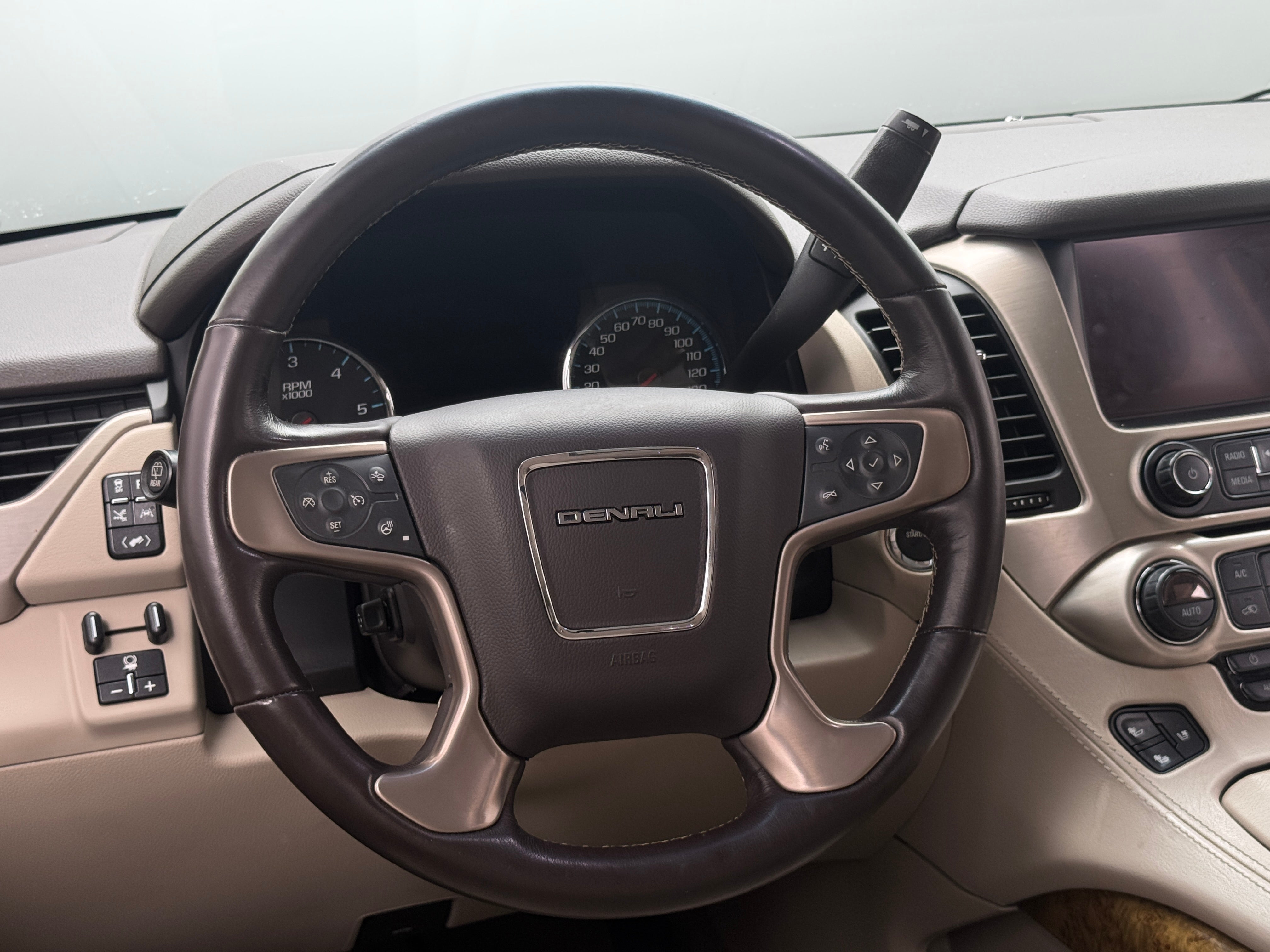 gmc yukon 2017 1GKS1CKJ7HR349665 image gmc yukon 2017 1GKS1CKJ7HR349665 image