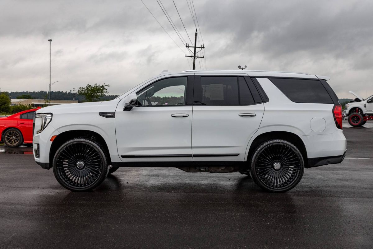 gmc yukon 2024 1GKS2BKD8RR362136 image