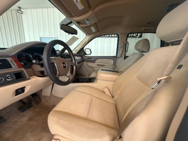 gmc yukon 2011 1GKS1AE00BR105032 image gmc yukon 2011 1GKS1AE00BR105032 image
