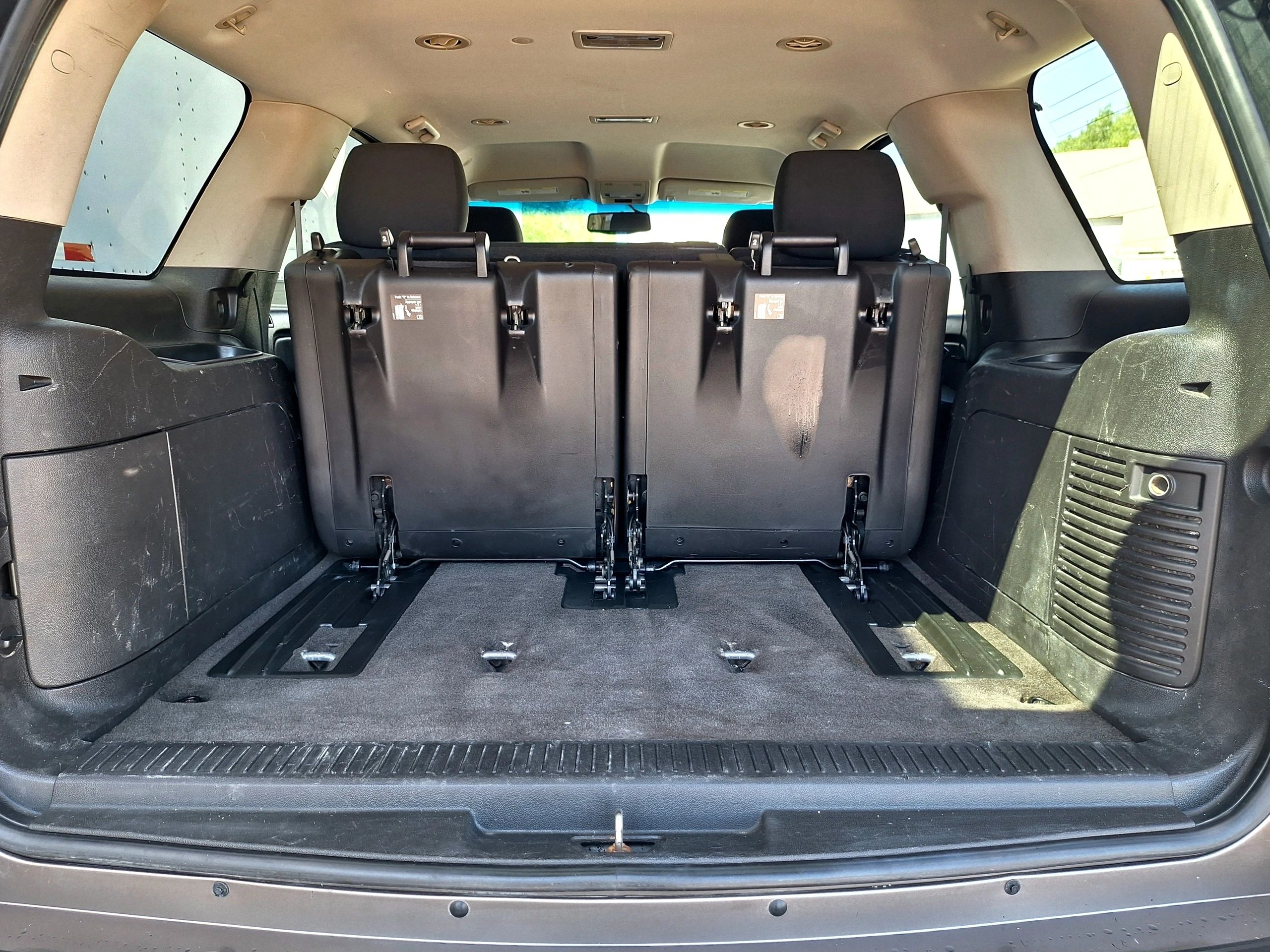 gmc yukon 2011 1GKS2AE00BR273699 image gmc yukon 2011 1GKS2AE00BR273699 image