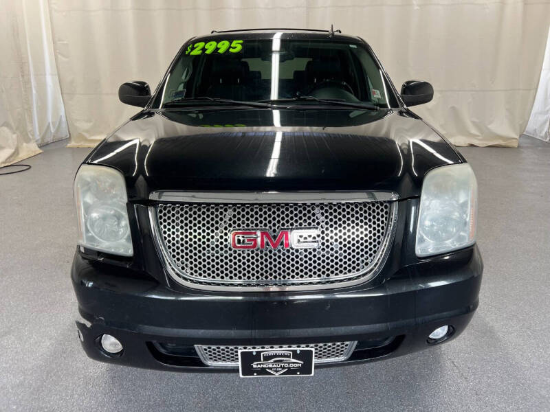 gmc yukon 2011 1GKS2EEF9BR135090 image gmc yukon 2011 1GKS2EEF9BR135090 image